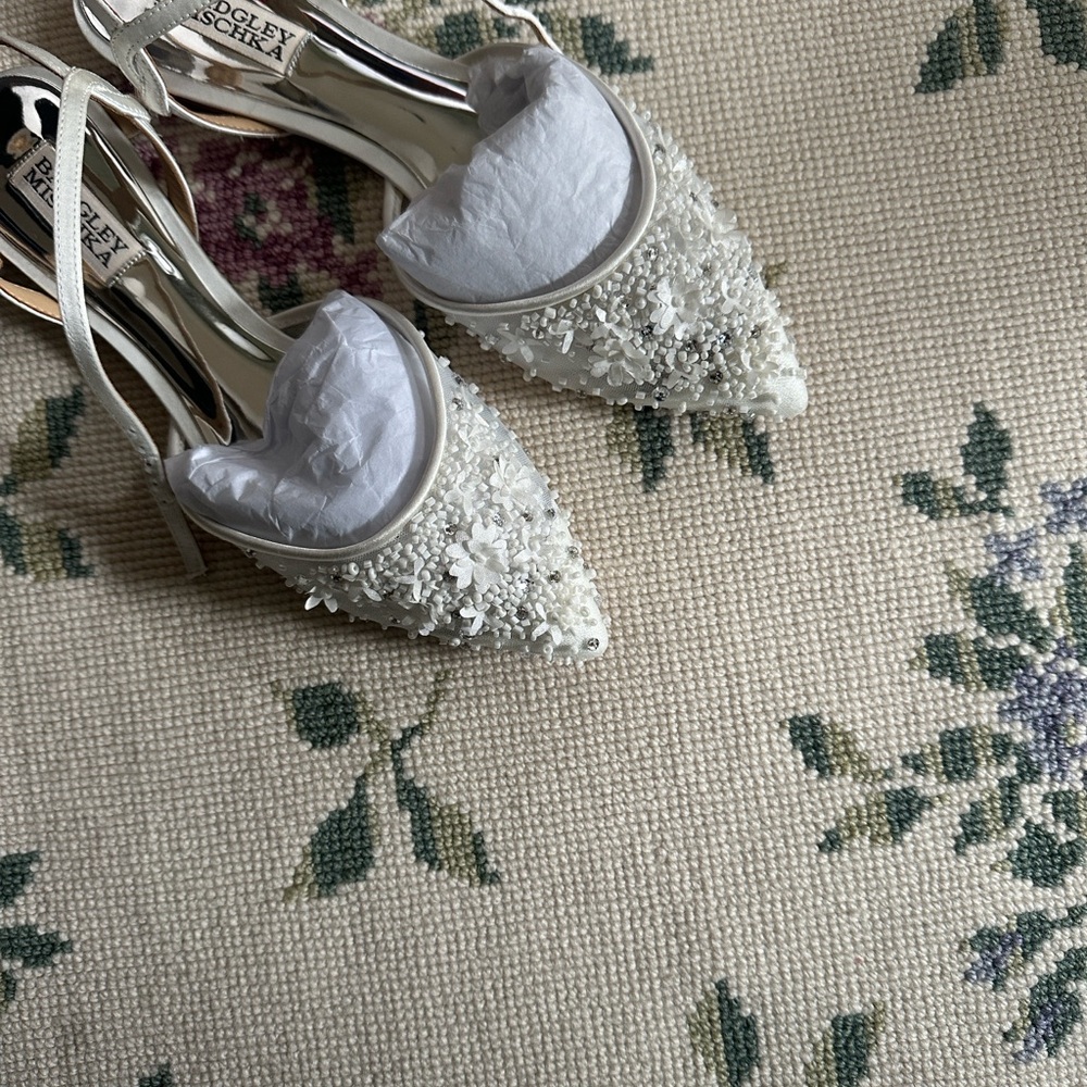 Badgley Mischka white embellished flats - never worn - Picture 2 of 3